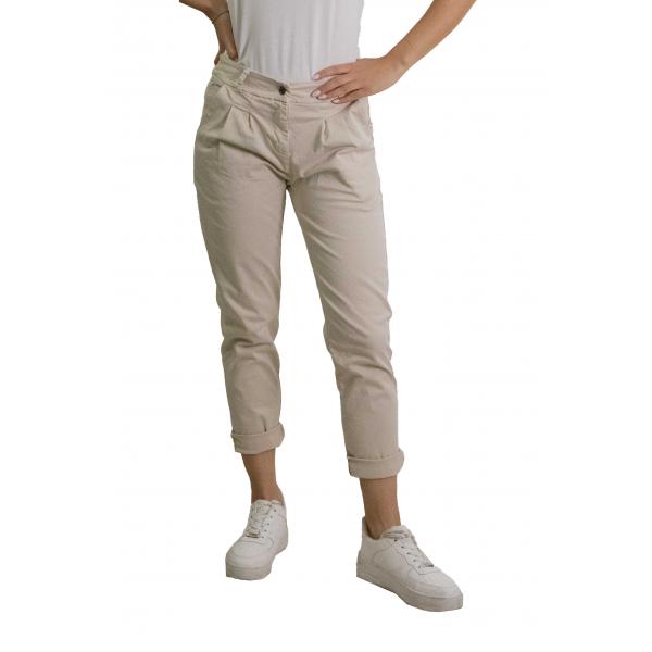 Chino con pence in cotone